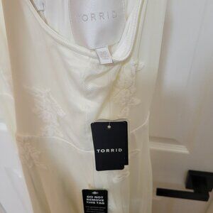 Torrid wedding dress